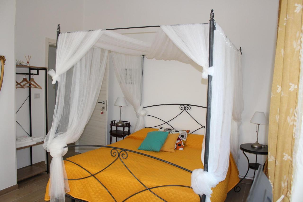 Coco & Lisbeth Bed And Breakfast Brindisi Exterior foto
